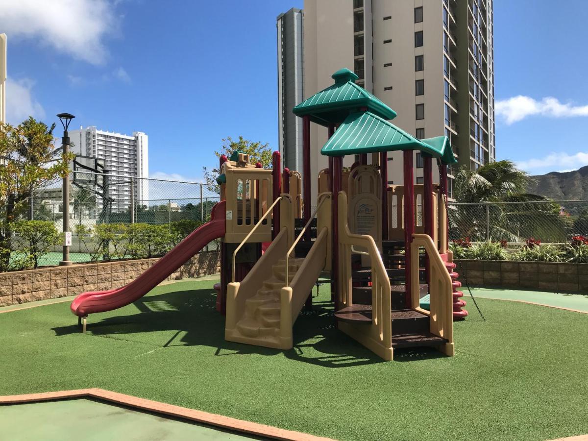 Beautiful 1Br, Steps To Waikiki Beach And Parking โฮโนลูลู ภายนอก รูปภาพ
