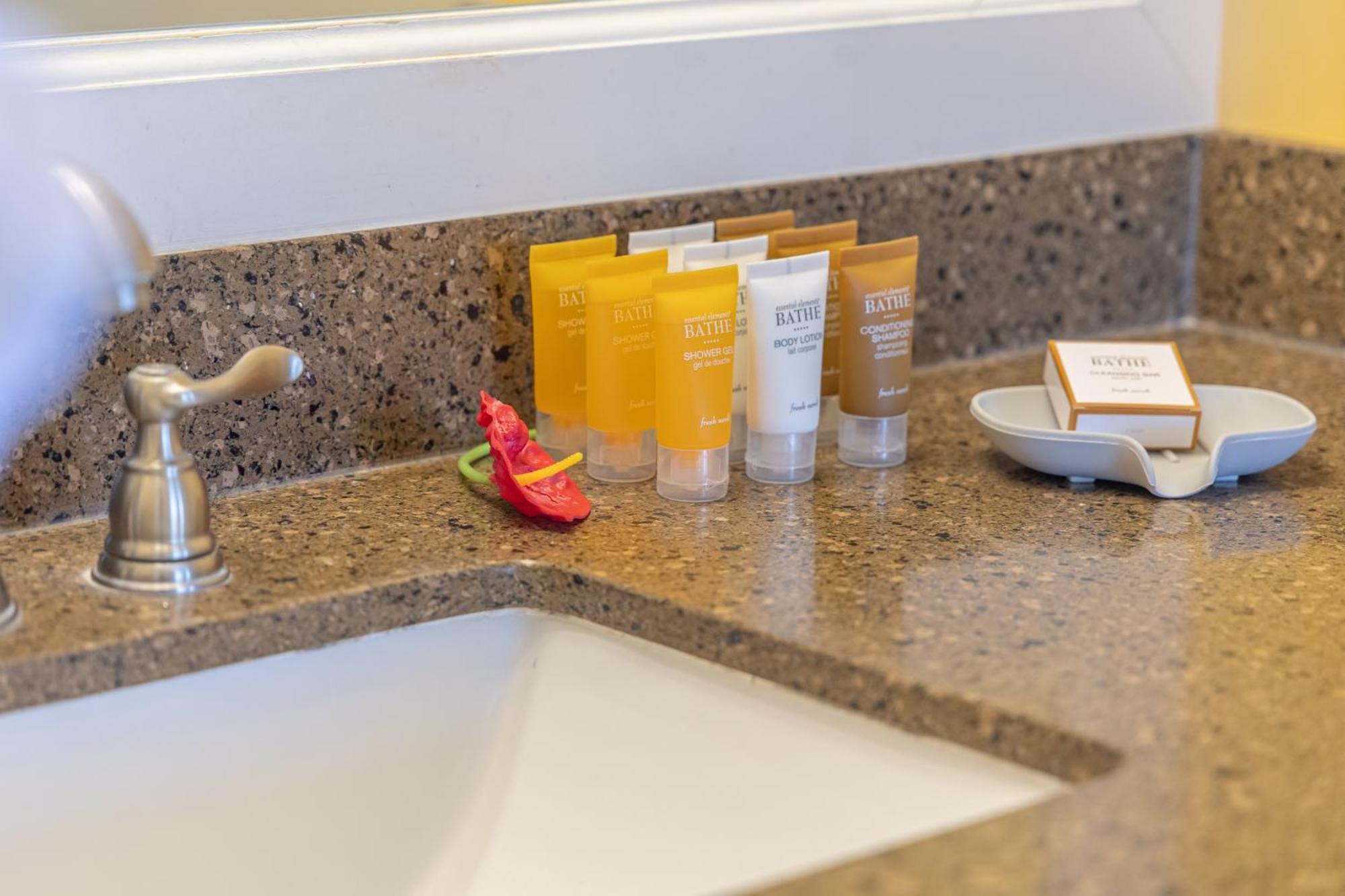 Beautiful 1Br, Steps To Waikiki Beach And Parking โฮโนลูลู ภายนอก รูปภาพ